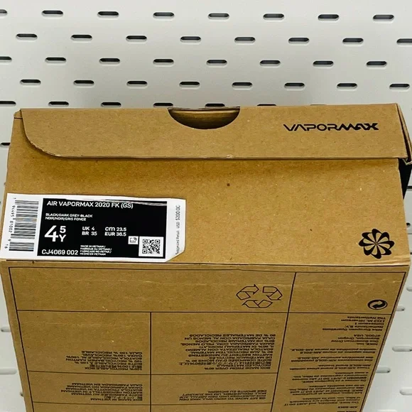 Nike Air VaporMax 2020 FlyknitBlack Dark Grey (GS)- New in box